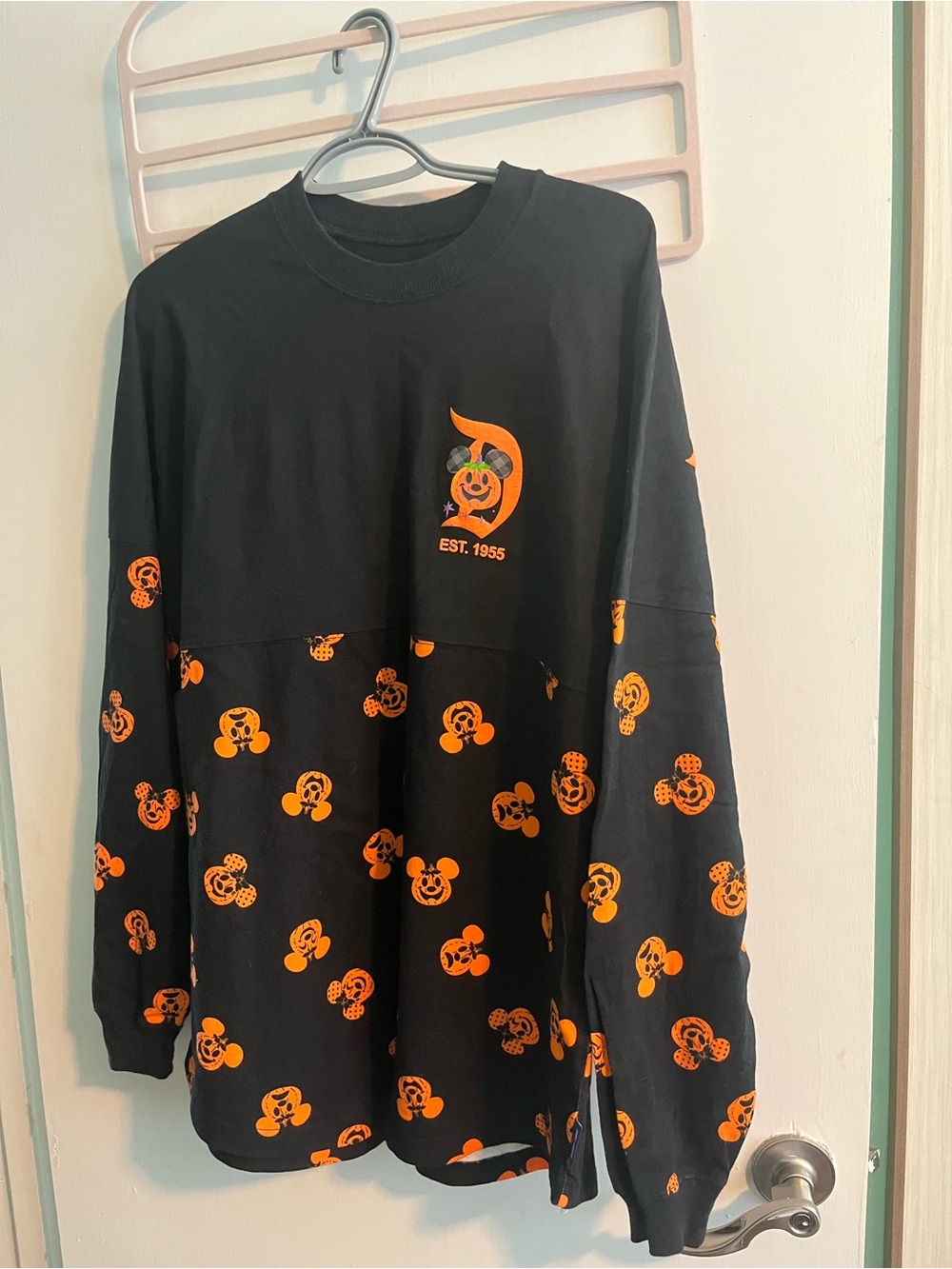 Disneyland Resort Halloween Pumpkin Spirit Jersey